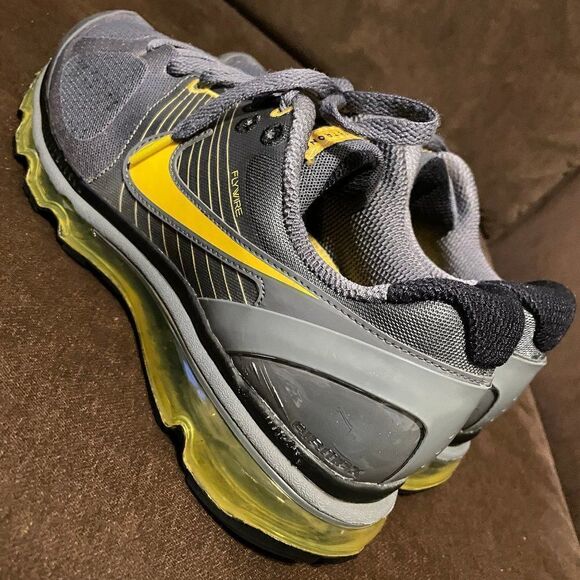 Vintage NIKE LIVESTRONG Dark Grey Marigold Yellow Air Max 2010 Size 8 41 EUR - Picture 4 of 10